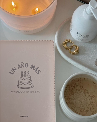 Un Año Más Journal